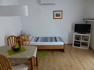 Appartement 2, woonkamer / slaapkamer